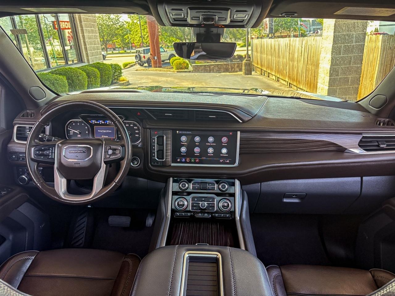 GMC Yukon Denali 4WD 2021