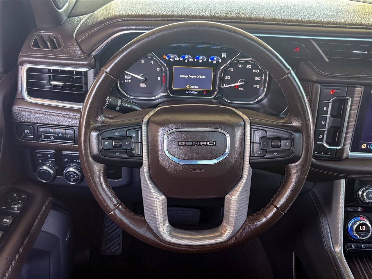 GMC Yukon Denali 4WD 2021