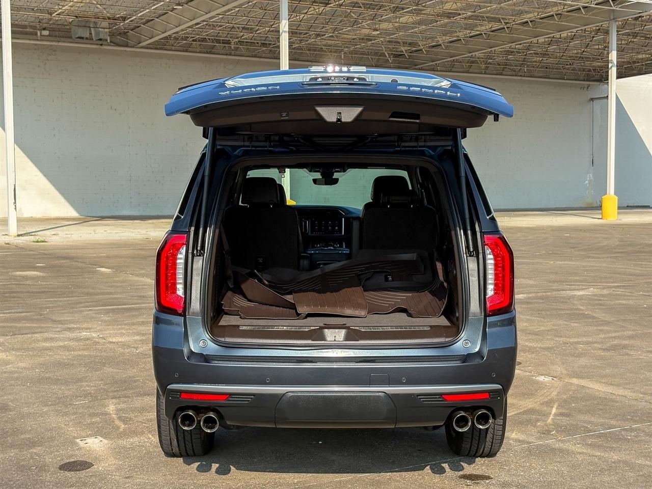 GMC Yukon Denali 4WD 2021