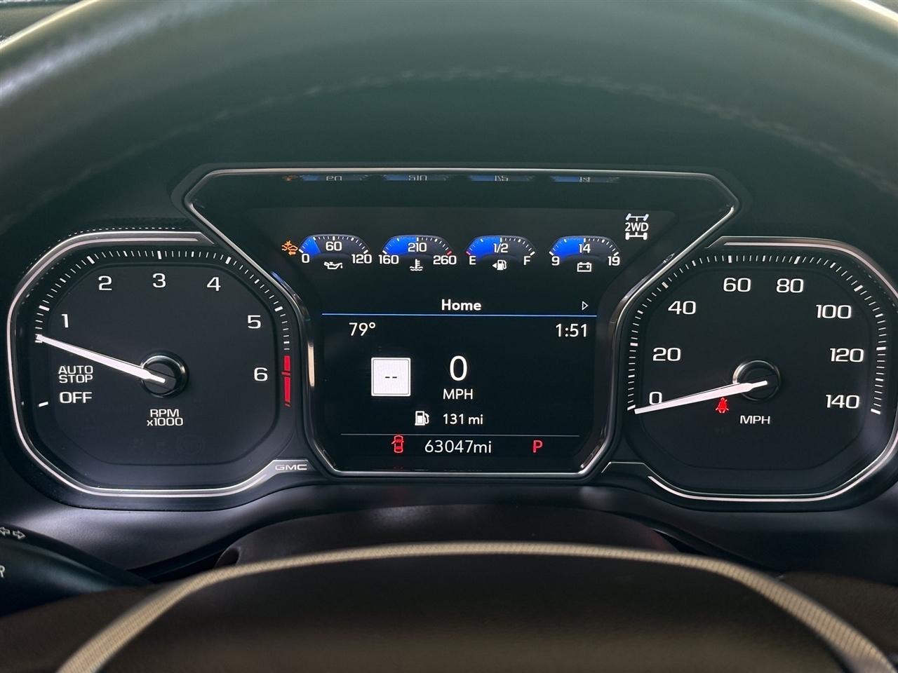 GMC Yukon Denali 4WD 2021