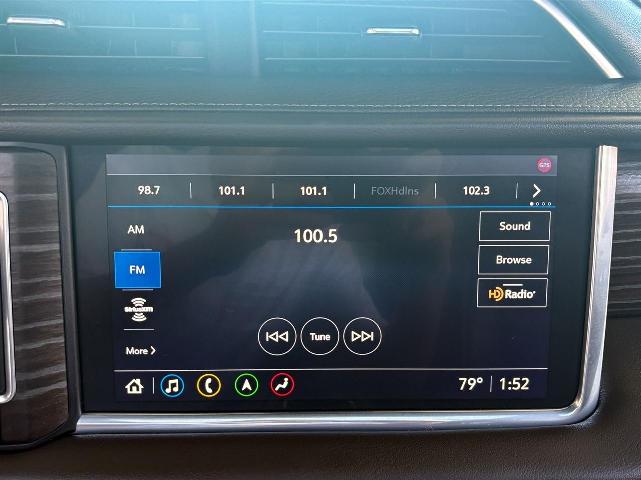 GMC Yukon Denali 4WD 2021