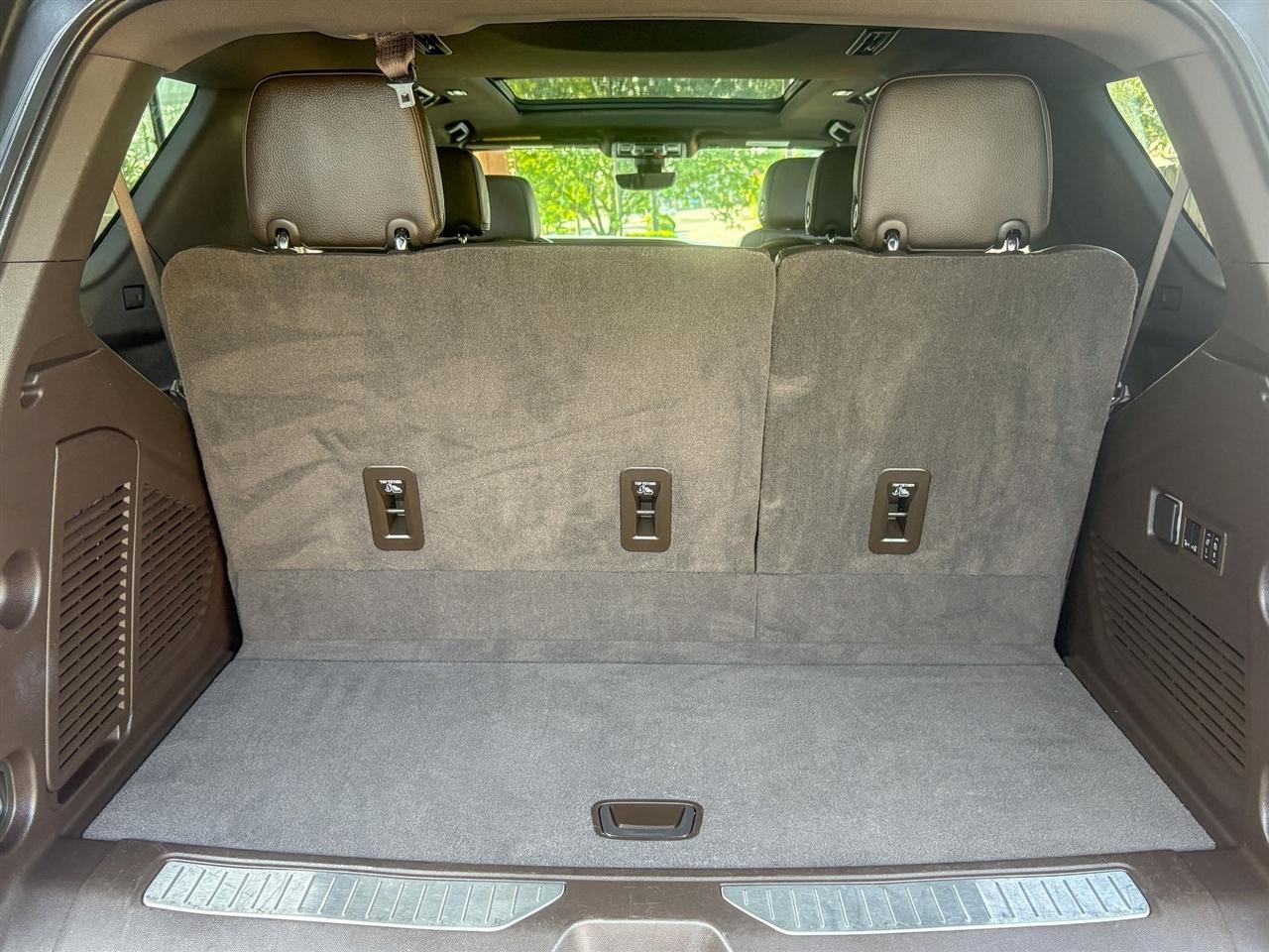 GMC Yukon Denali 4WD 2021