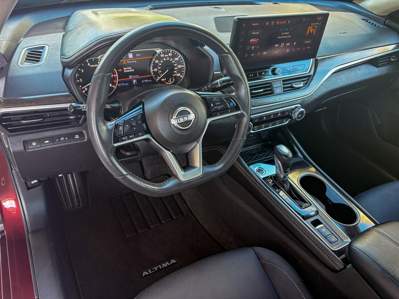 Nissan Altima  2024