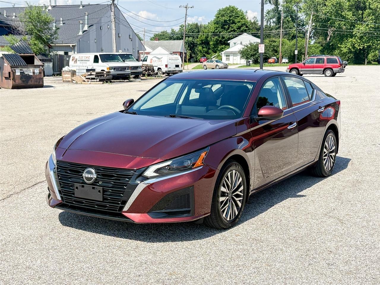 Nissan Altima  2024