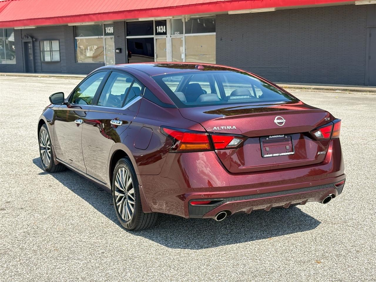 Nissan Altima  2024