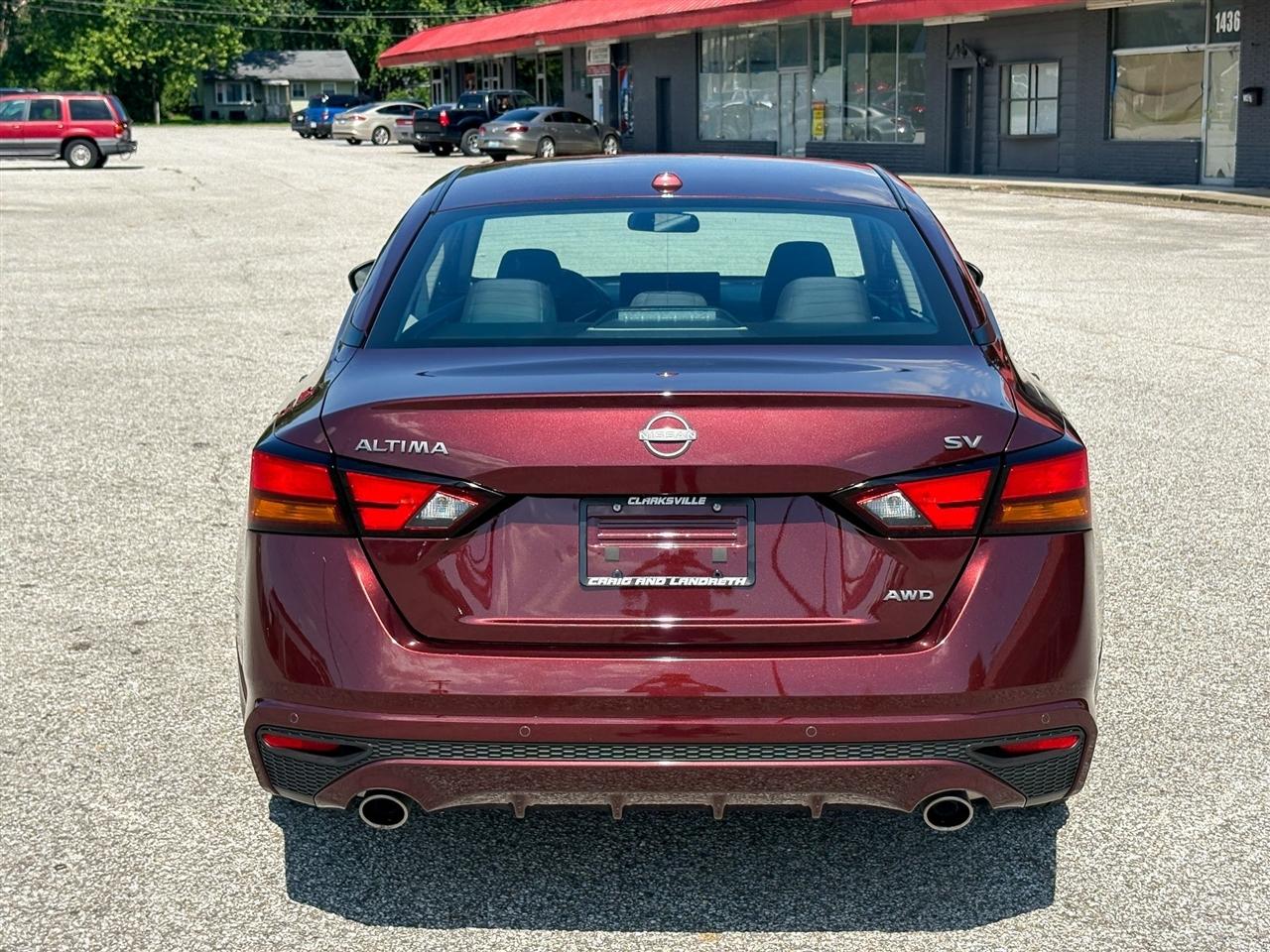 Nissan Altima  2024