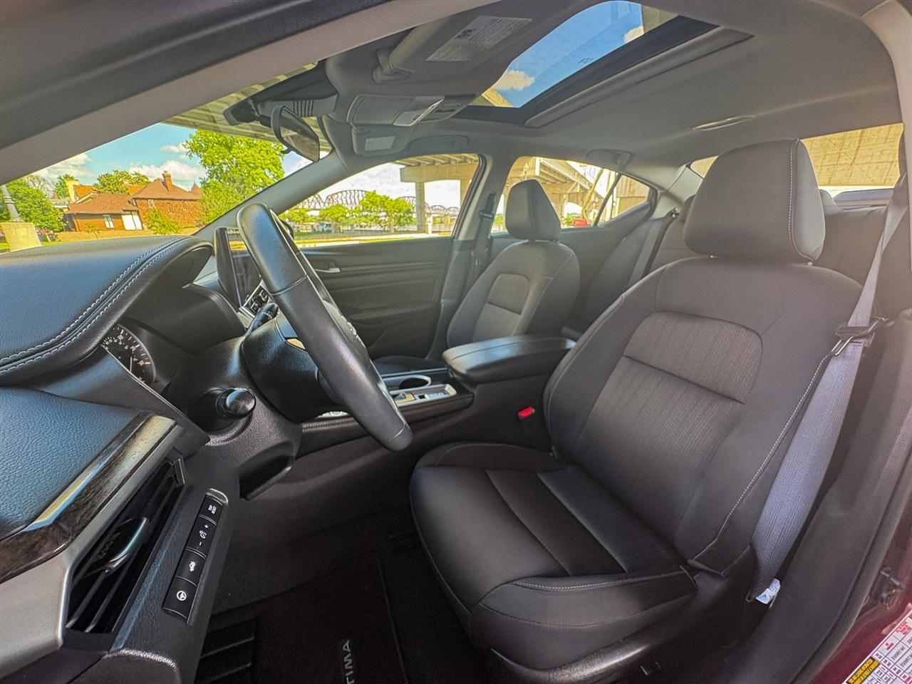 Nissan Altima  2024