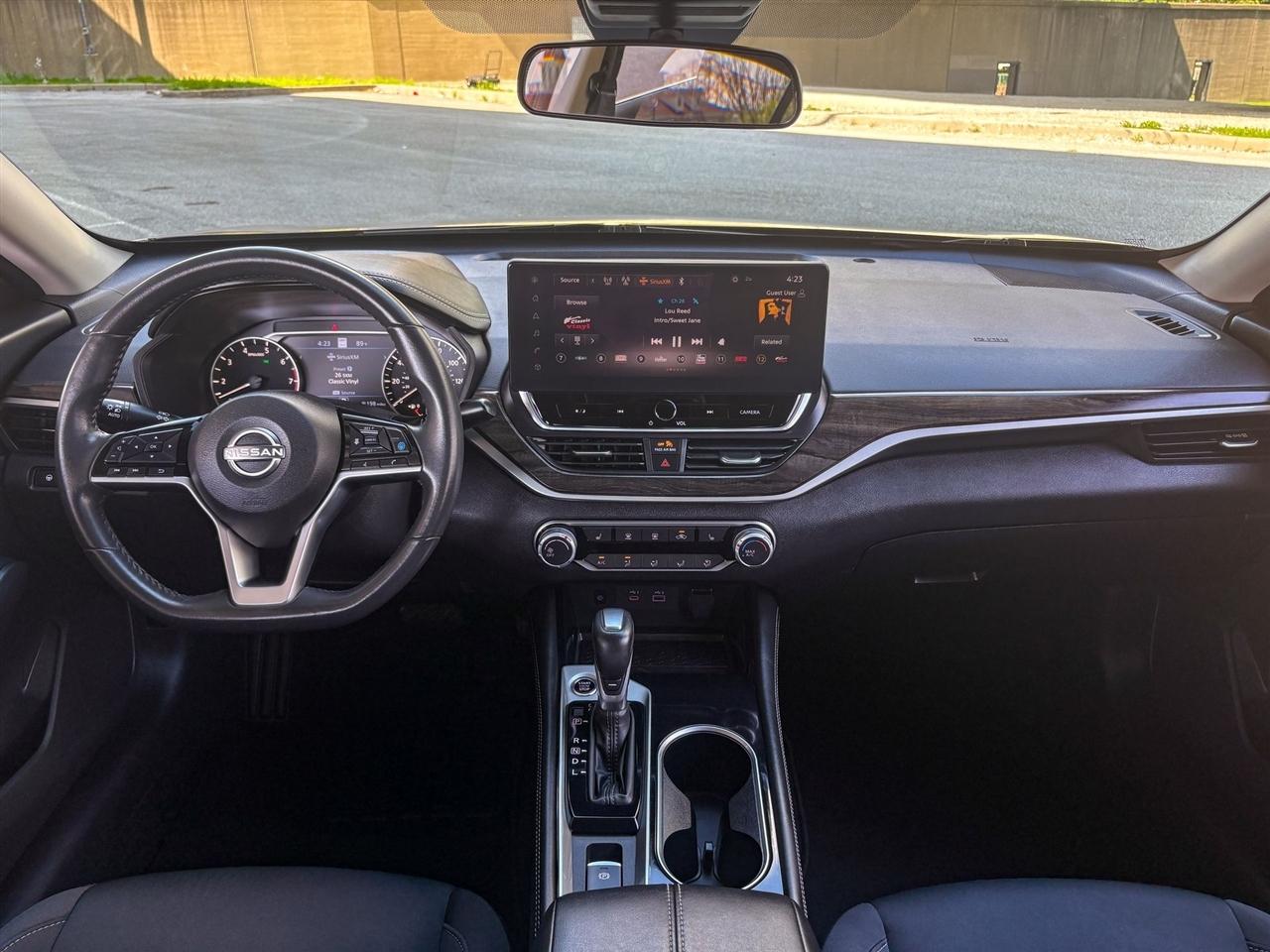 Nissan Altima  2024