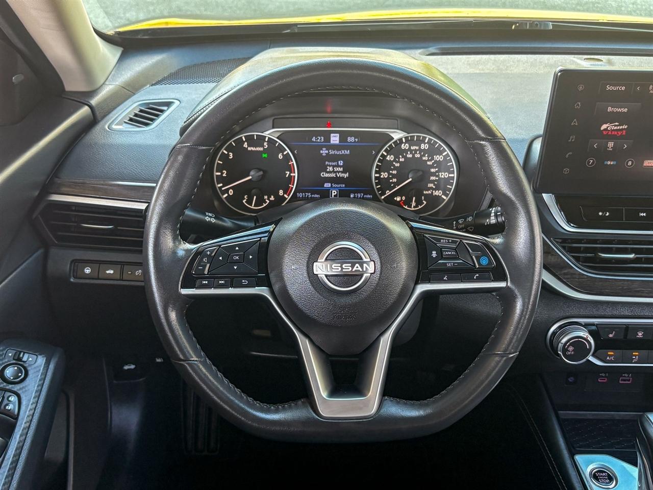 Nissan Altima  2024