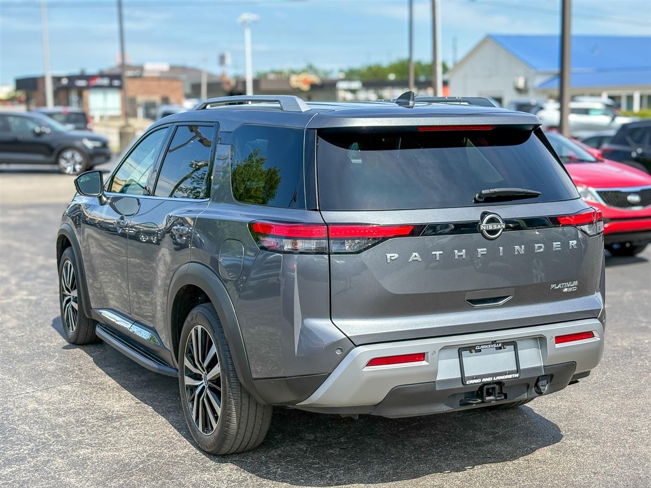 Nissan Pathfinder  2025