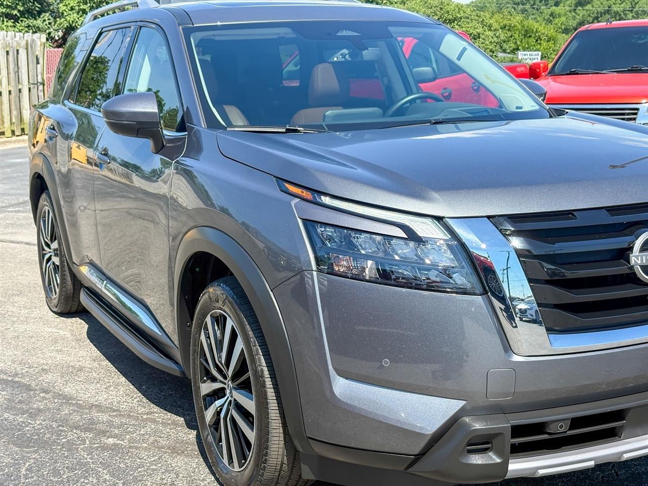 Nissan Pathfinder  2025