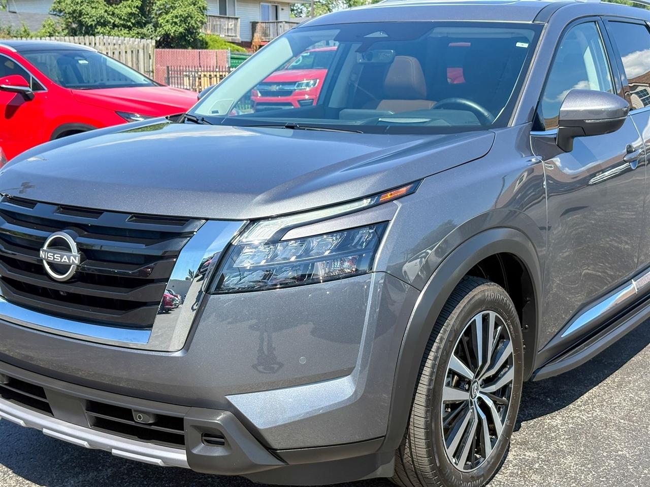 Nissan Pathfinder  2025