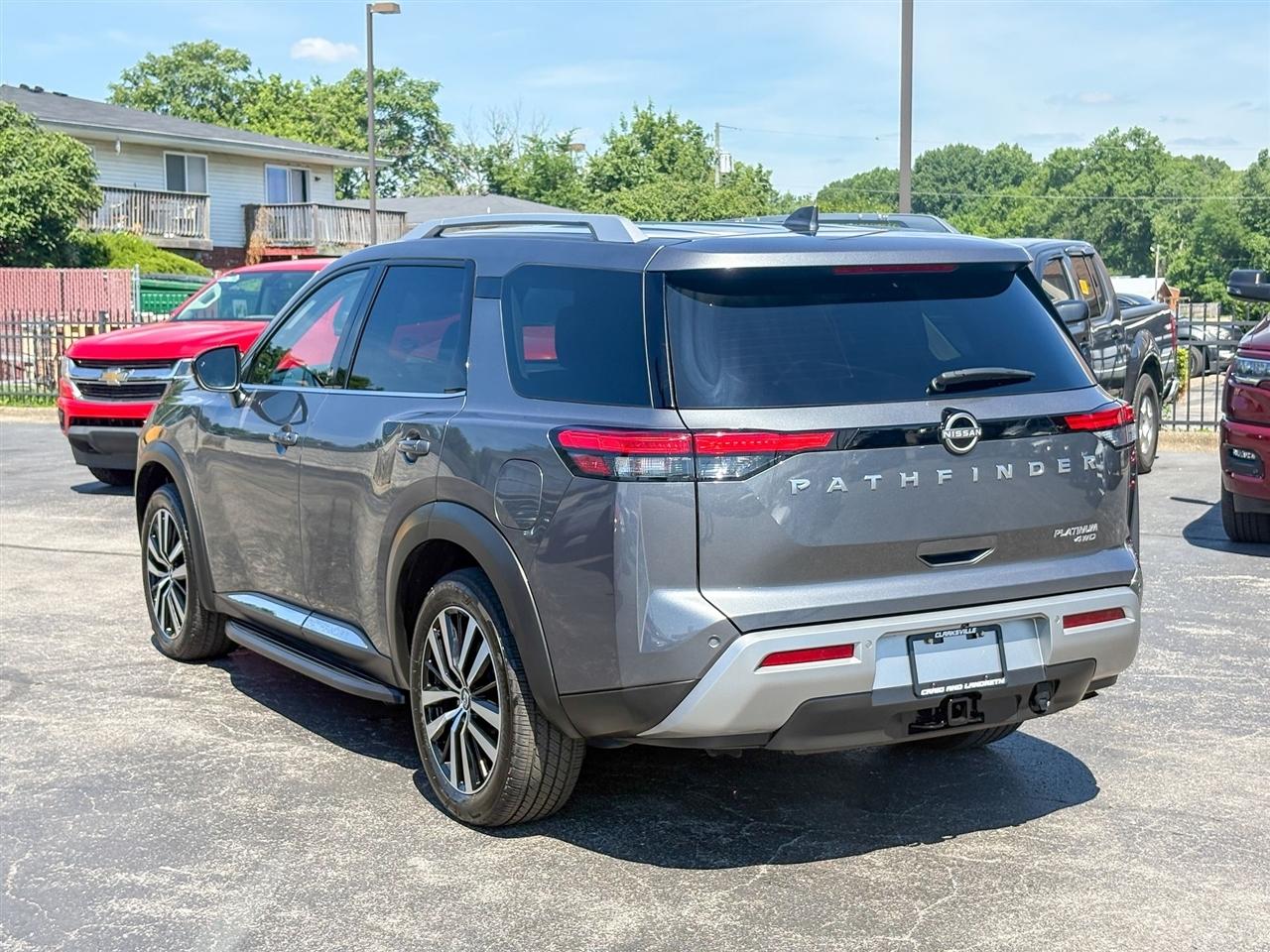 Nissan Pathfinder  2025