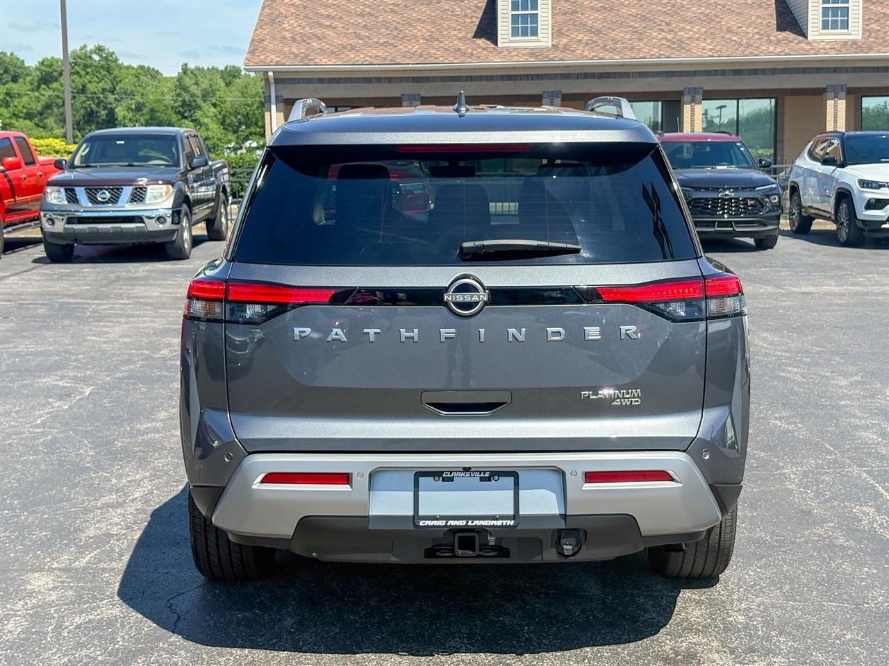 Nissan Pathfinder  2025