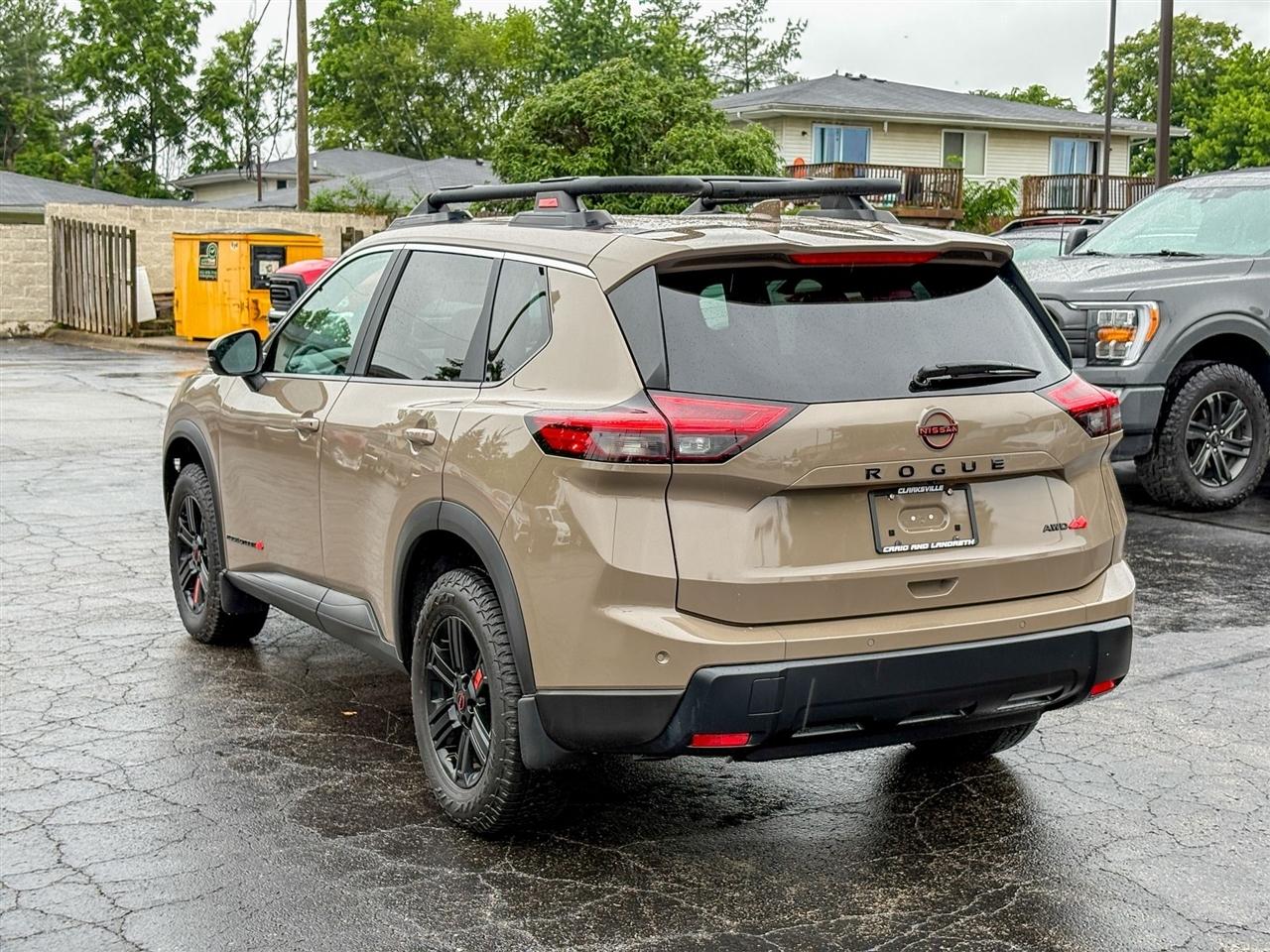 Nissan Rogue  2025