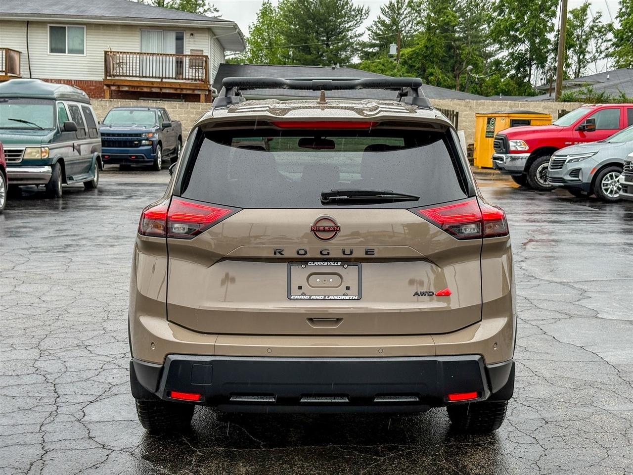 Nissan Rogue  2025