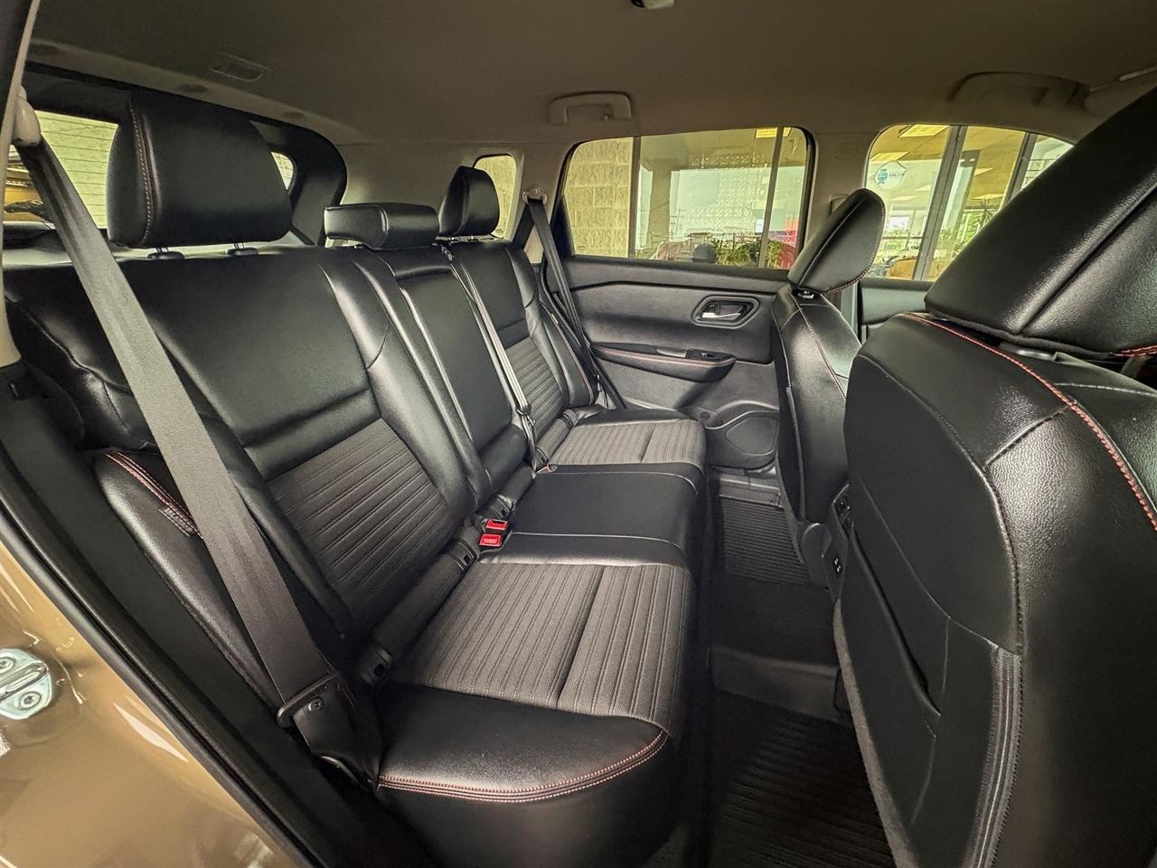 Nissan Rogue  2025