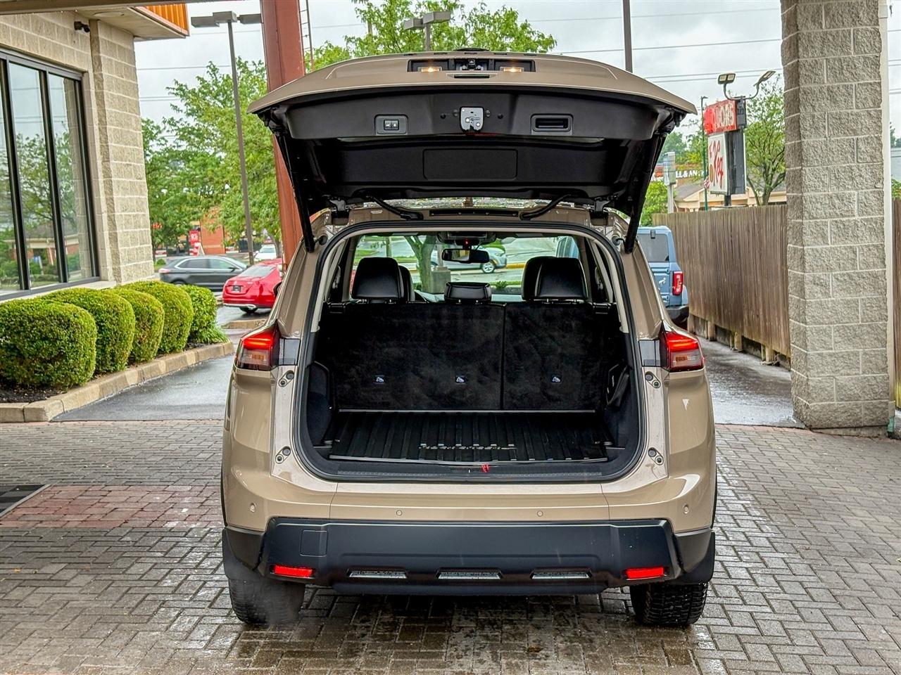Nissan Rogue  2025