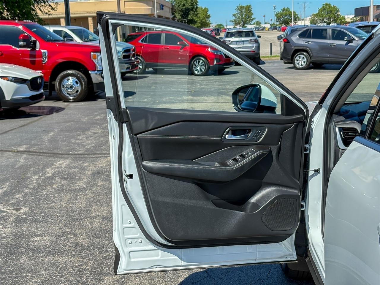 Nissan Rogue SL 2025