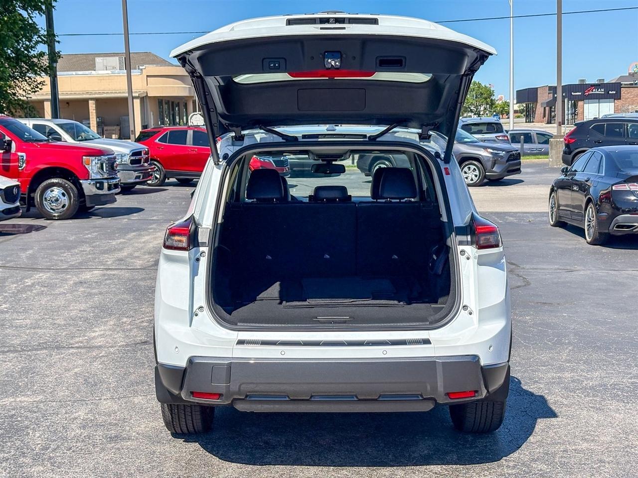 Nissan Rogue SL 2025