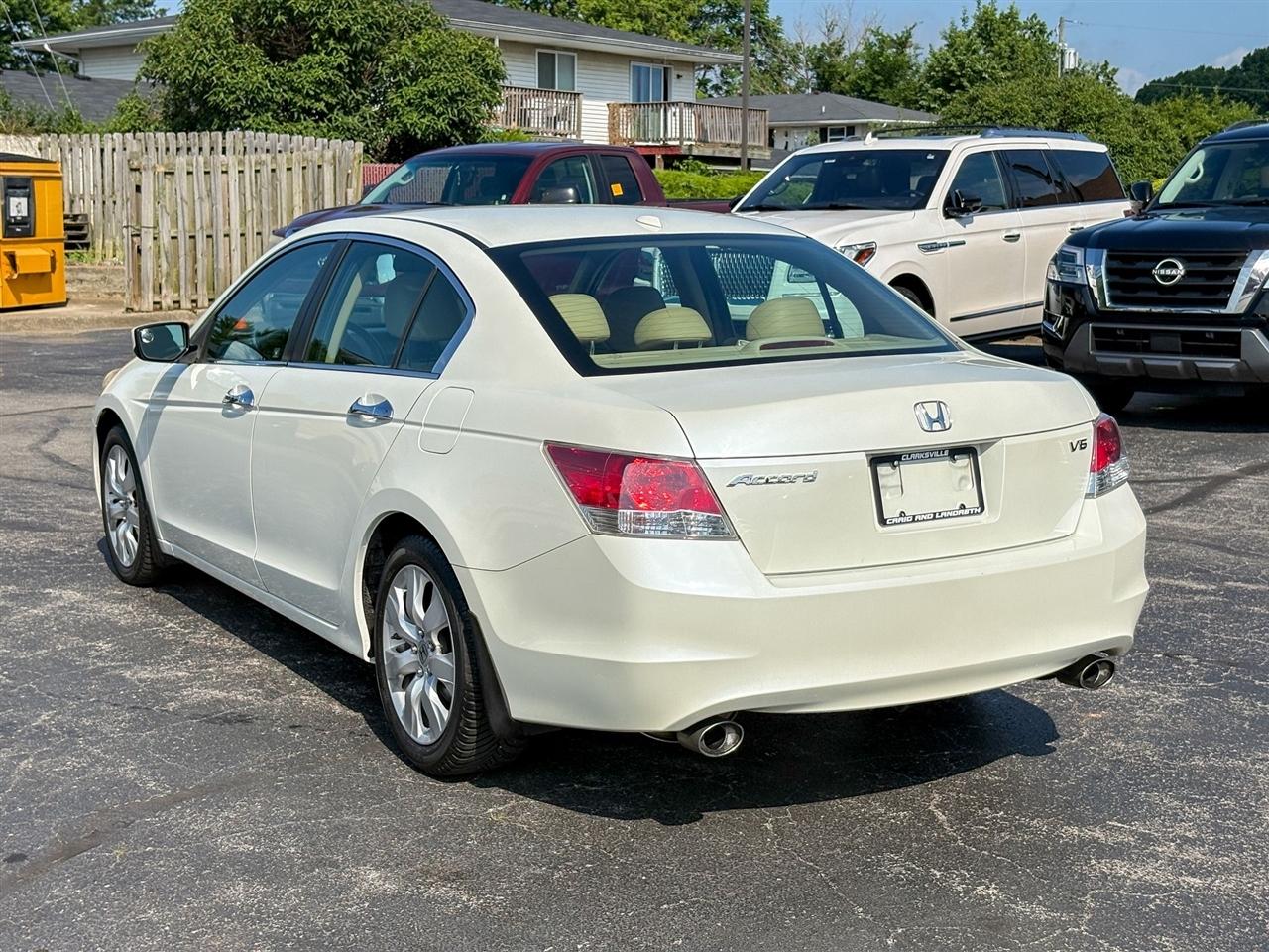 Honda Accord  2010