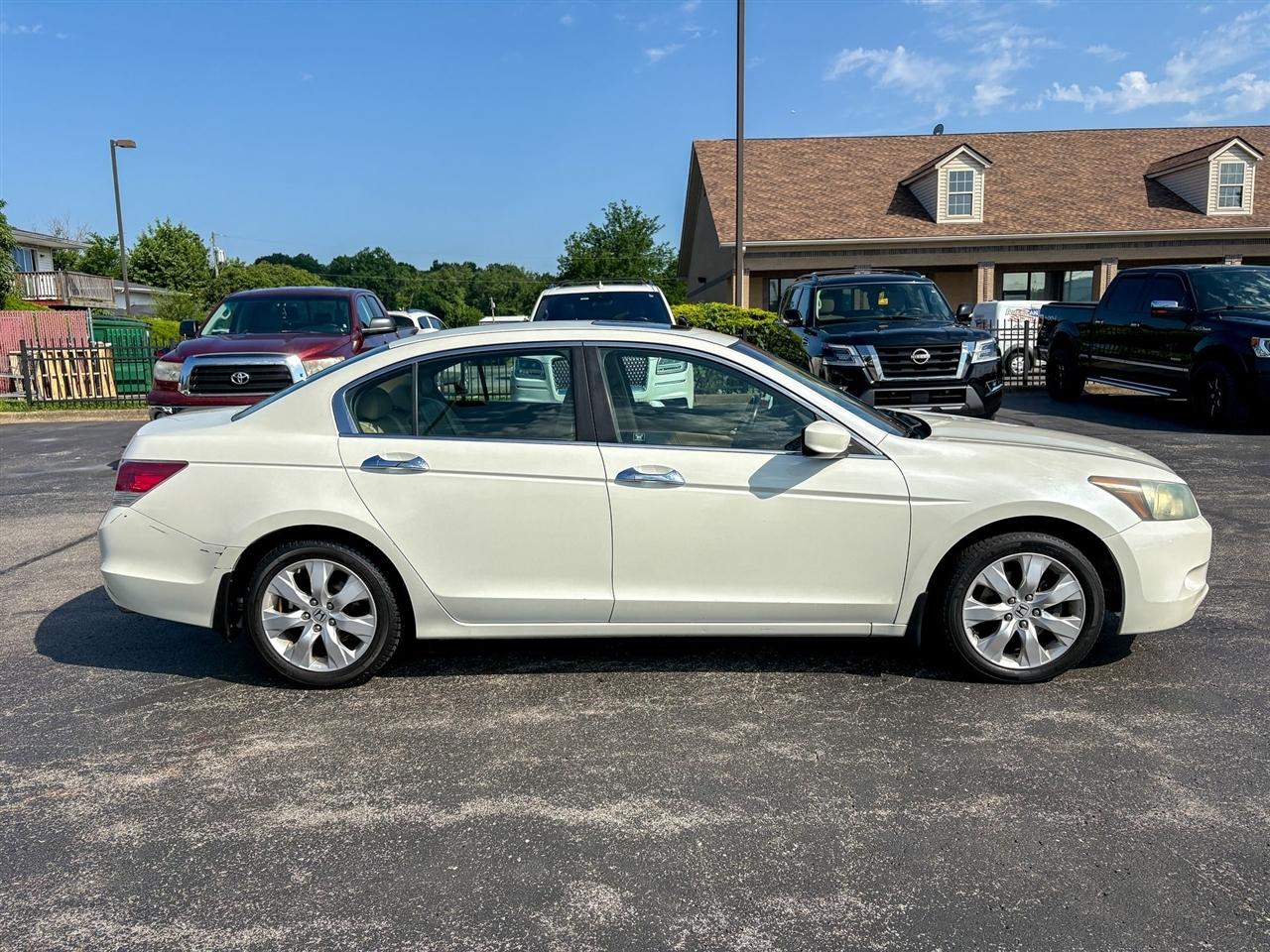 Honda Accord  2010