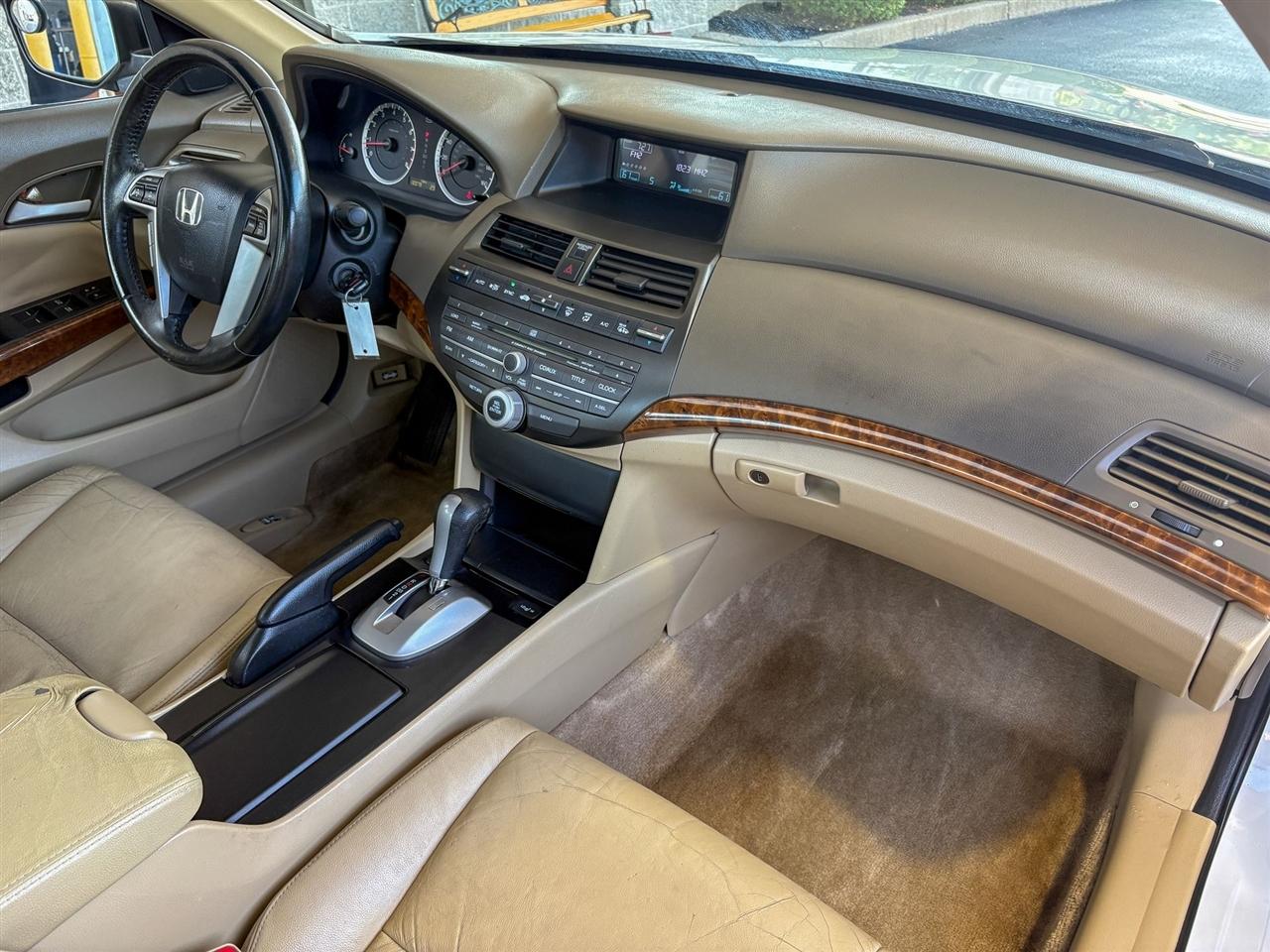 Honda Accord  2010