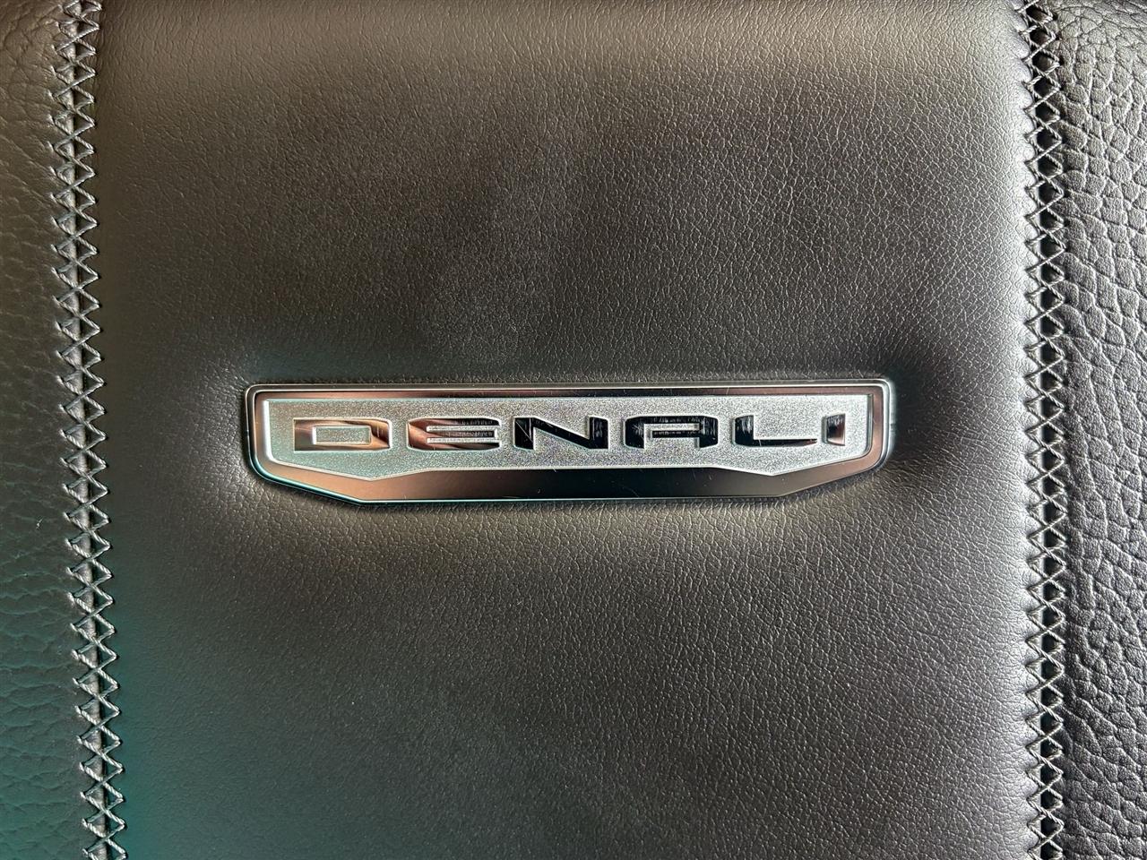 GMC Yukon  2025