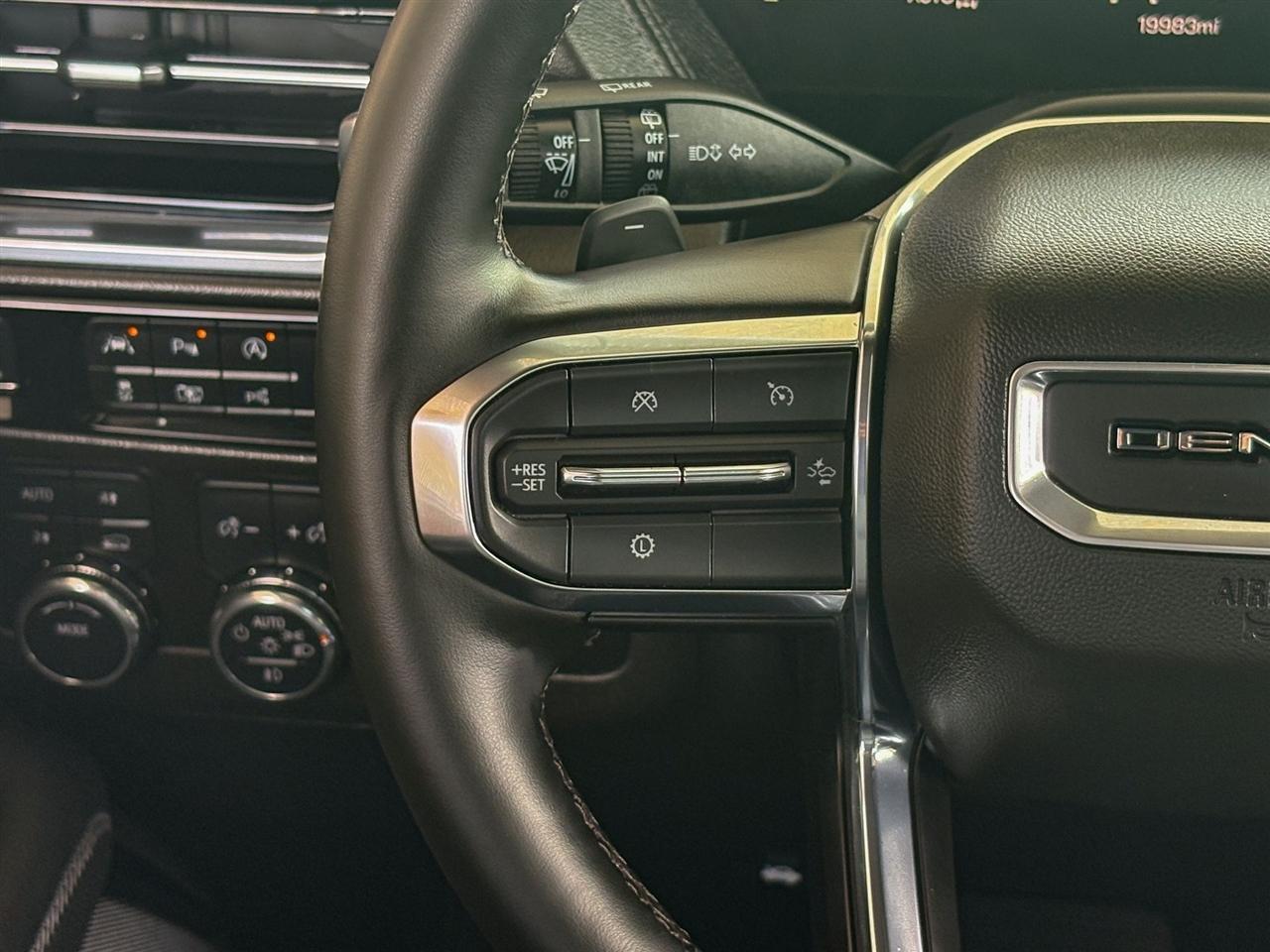 GMC Yukon  2025