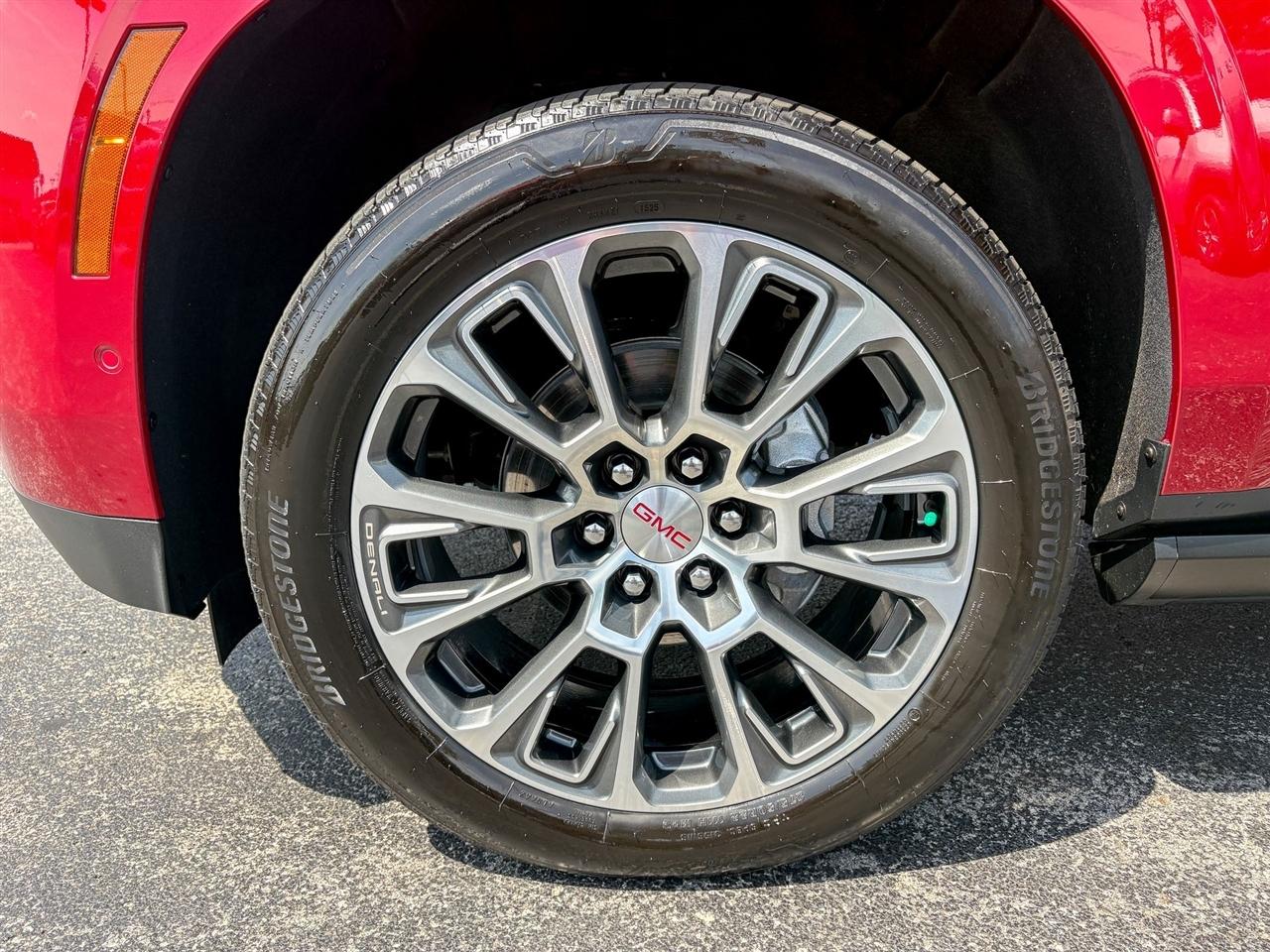 GMC Yukon  2025