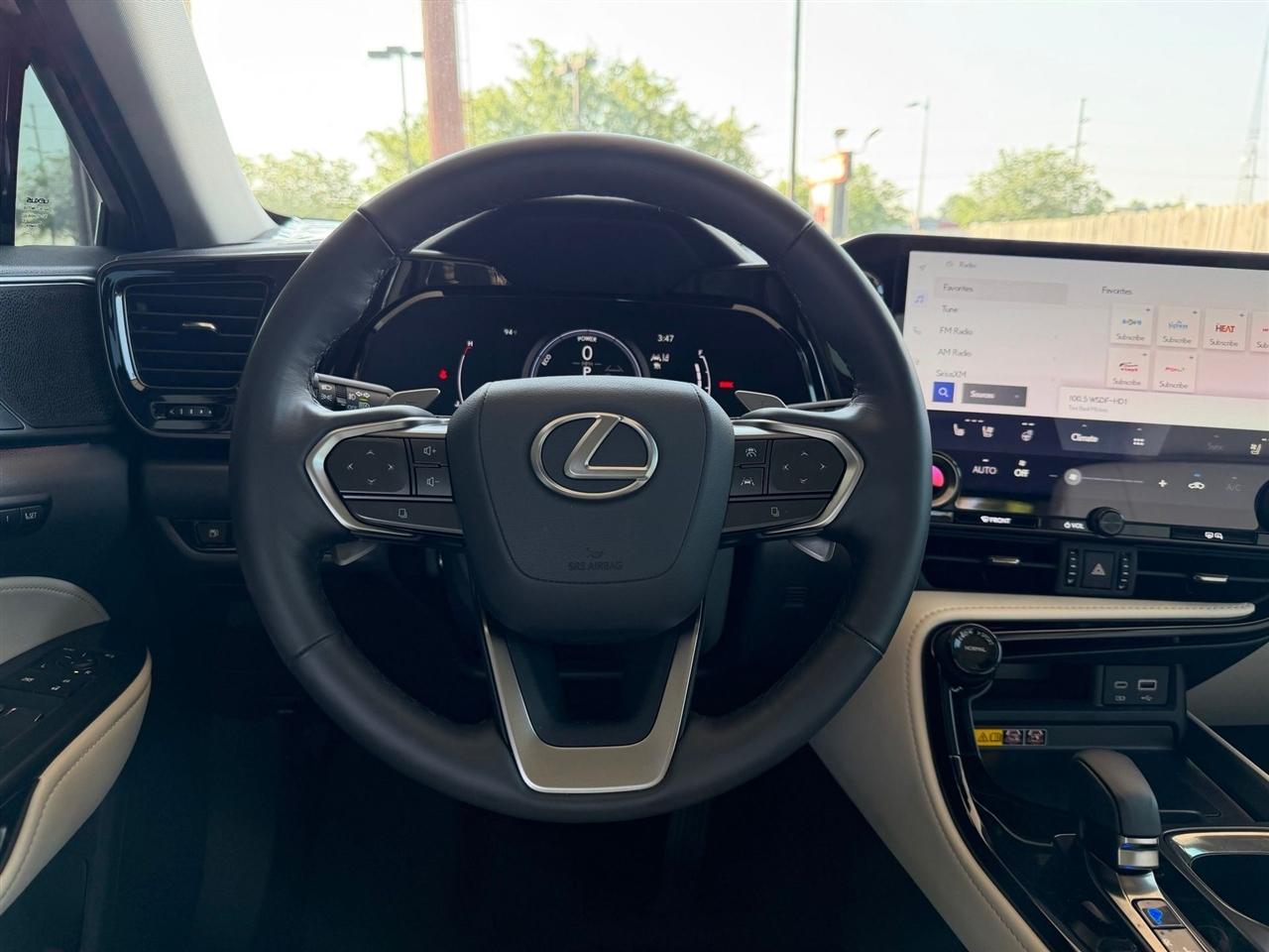 Lexus NX 350h Luxury 2025