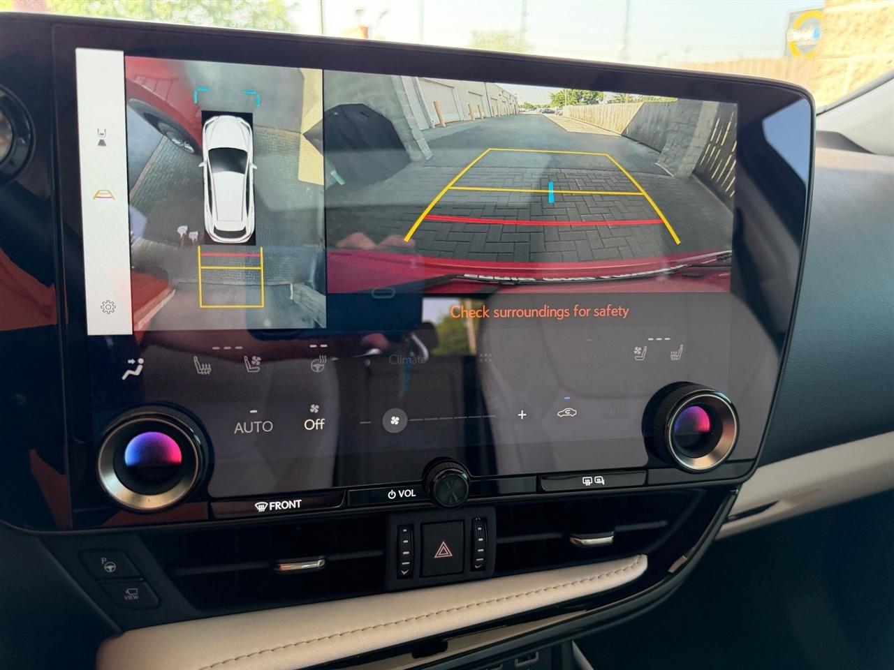 Lexus NX 350h Luxury 2025