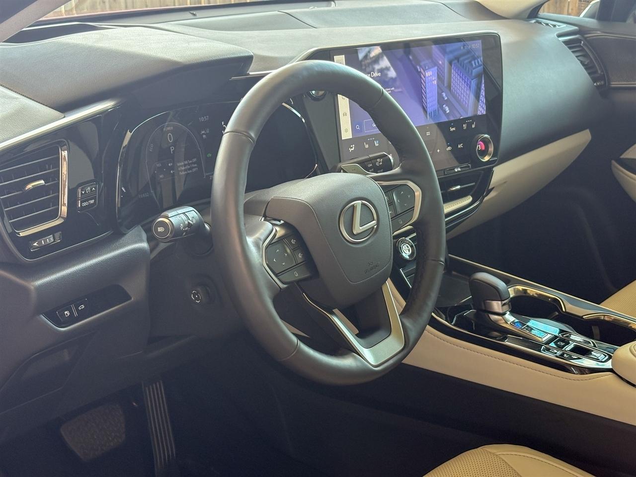 Lexus NX 350h Luxury 2025