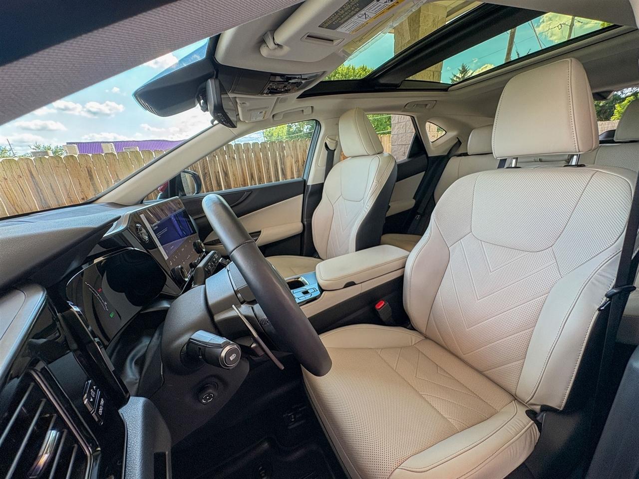 Lexus NX 350h Luxury 2025