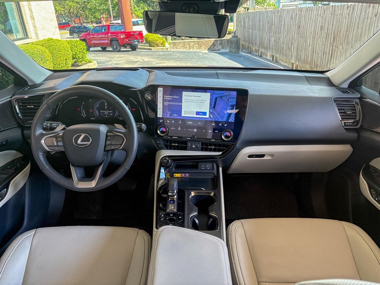 Lexus NX 350h Luxury 2025