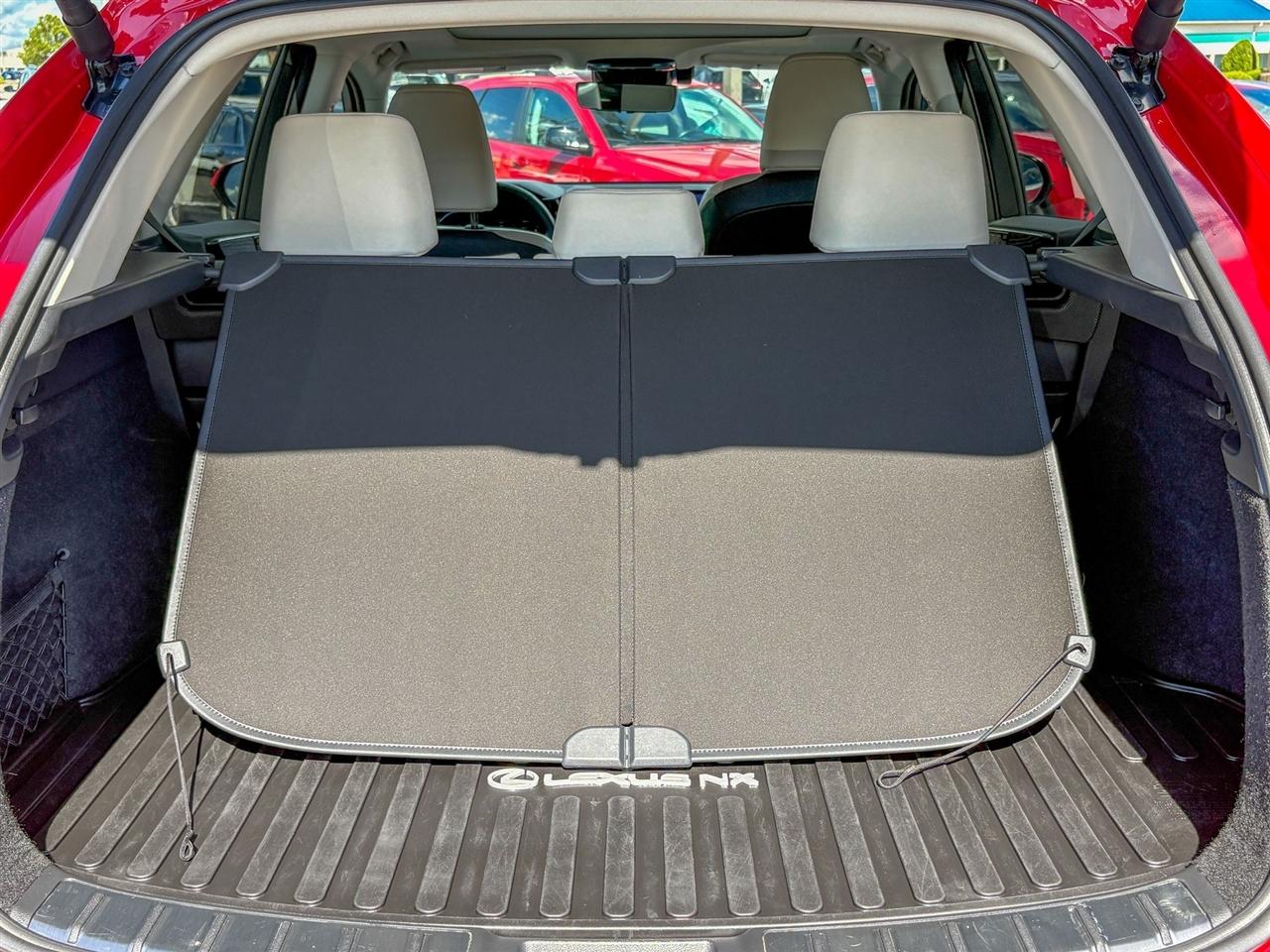 Lexus NX 350h Luxury 2025