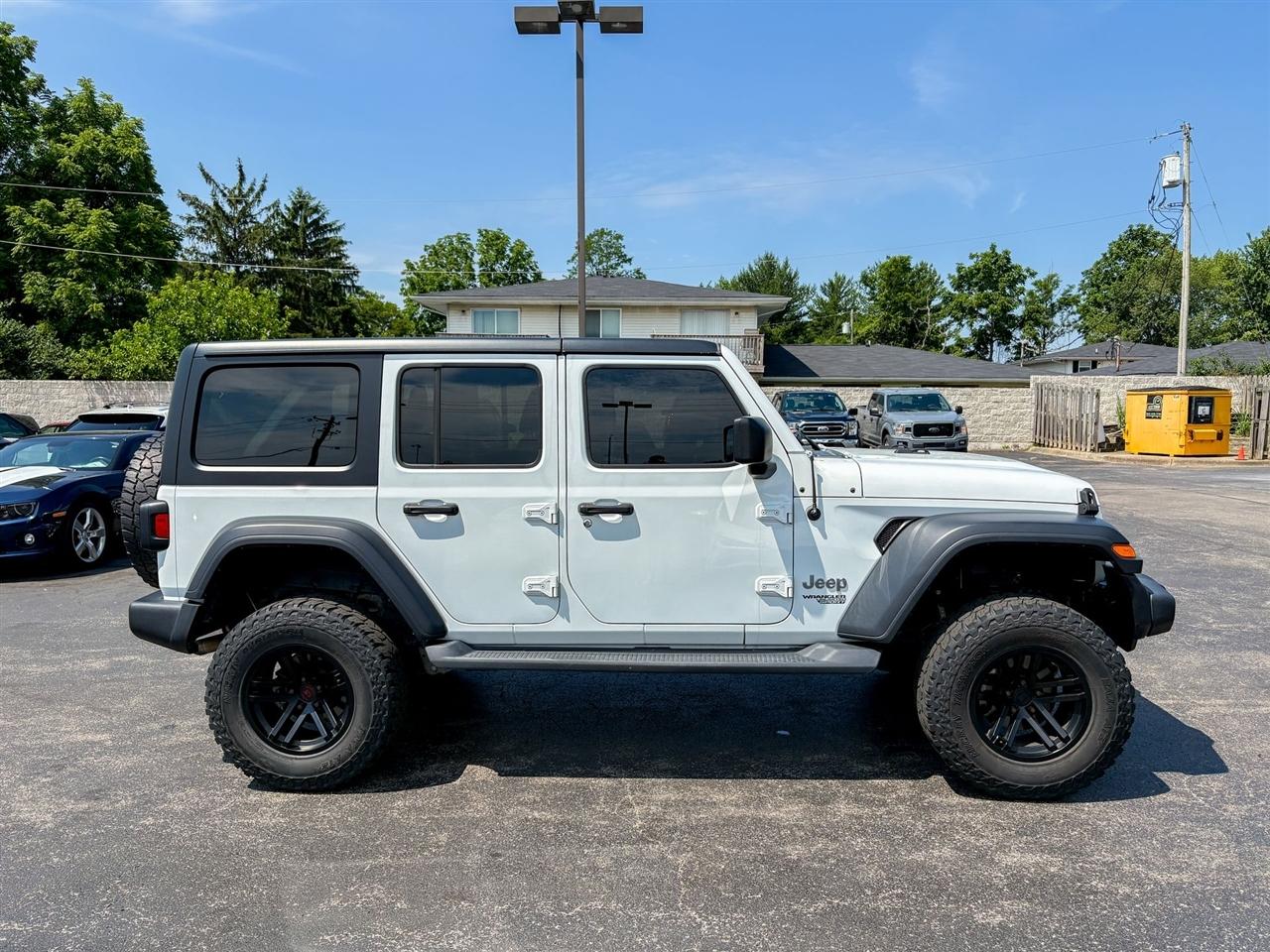 Jeep Wrangler  2018
