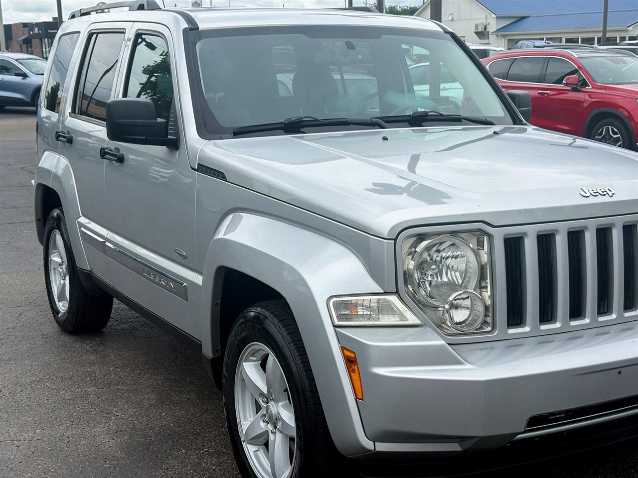 Jeep Liberty  2012
