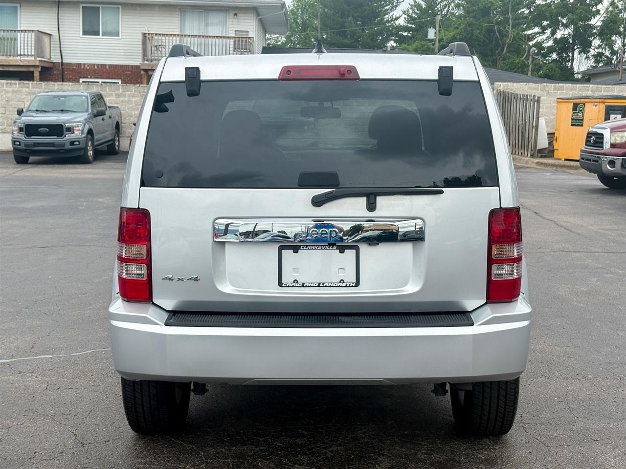 Jeep Liberty  2012