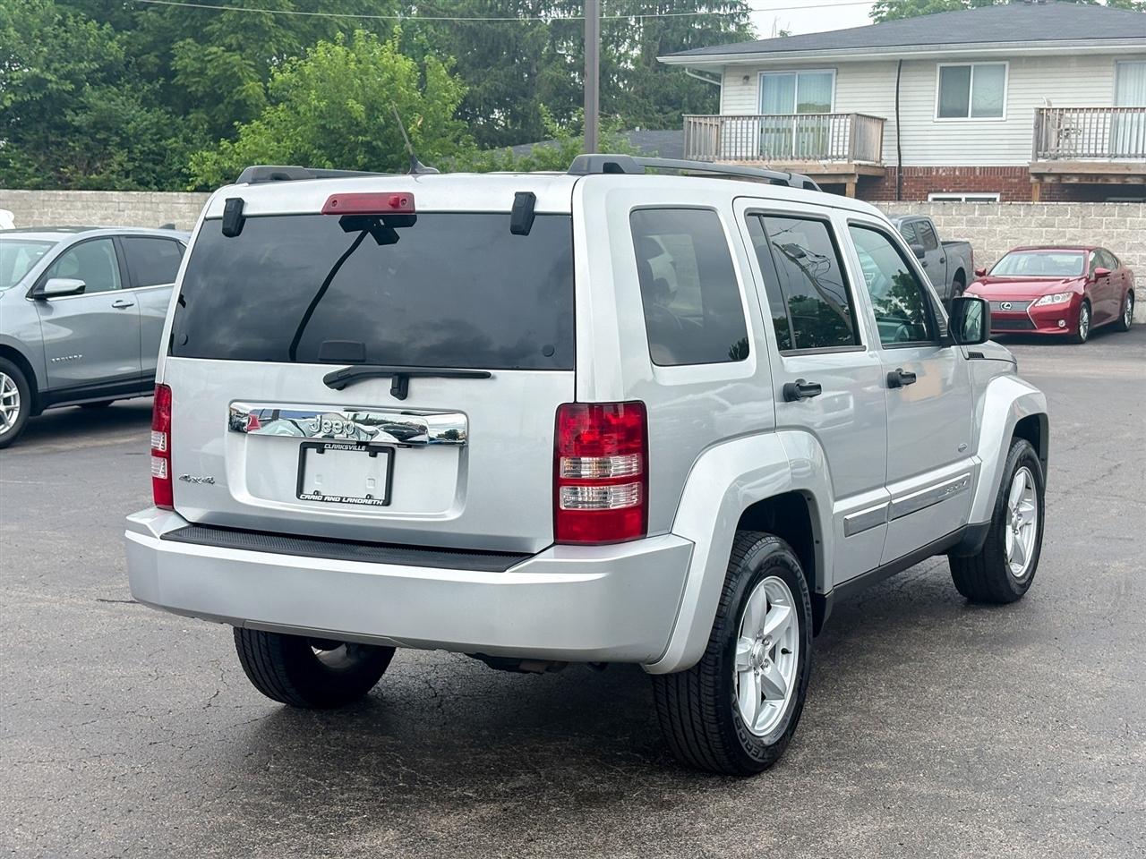 Jeep Liberty  2012