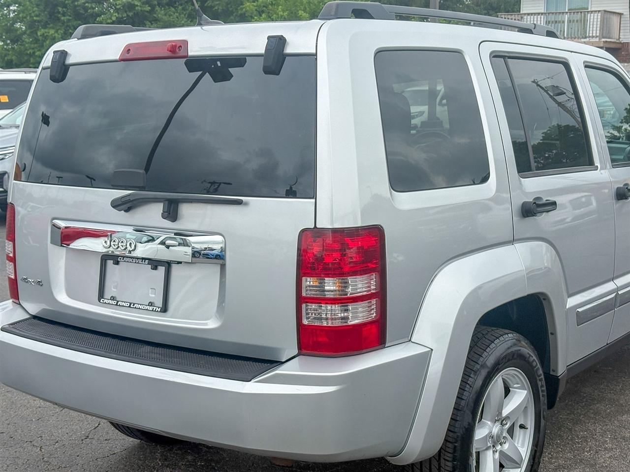 Jeep Liberty  2012