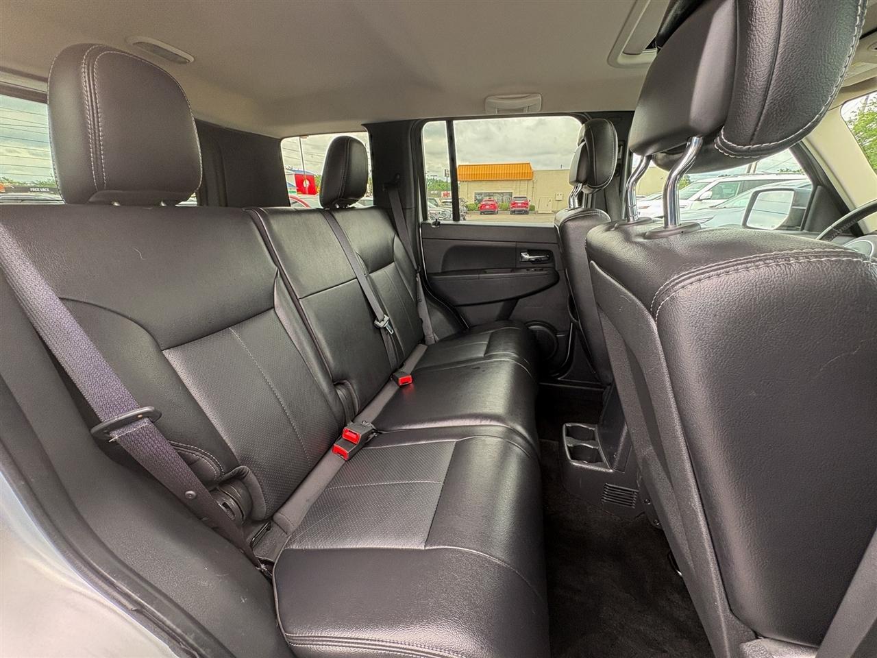 Jeep Liberty  2012
