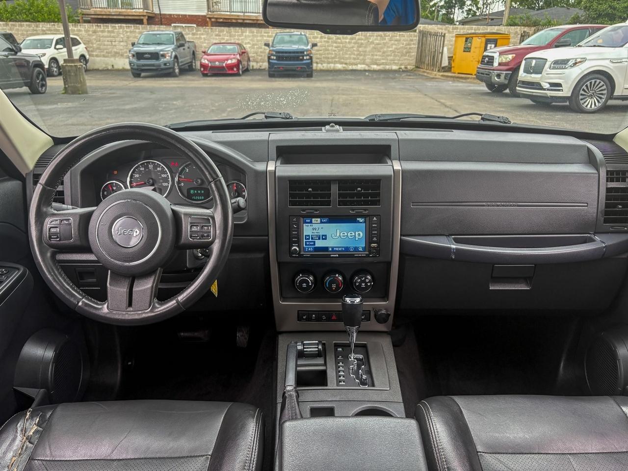 Jeep Liberty  2012