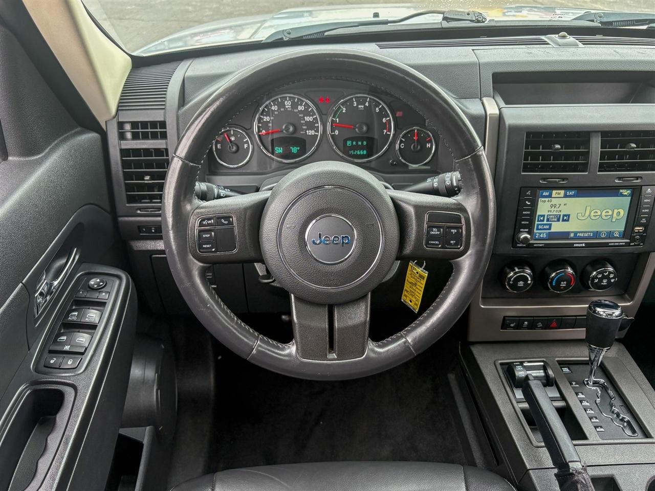 Jeep Liberty  2012