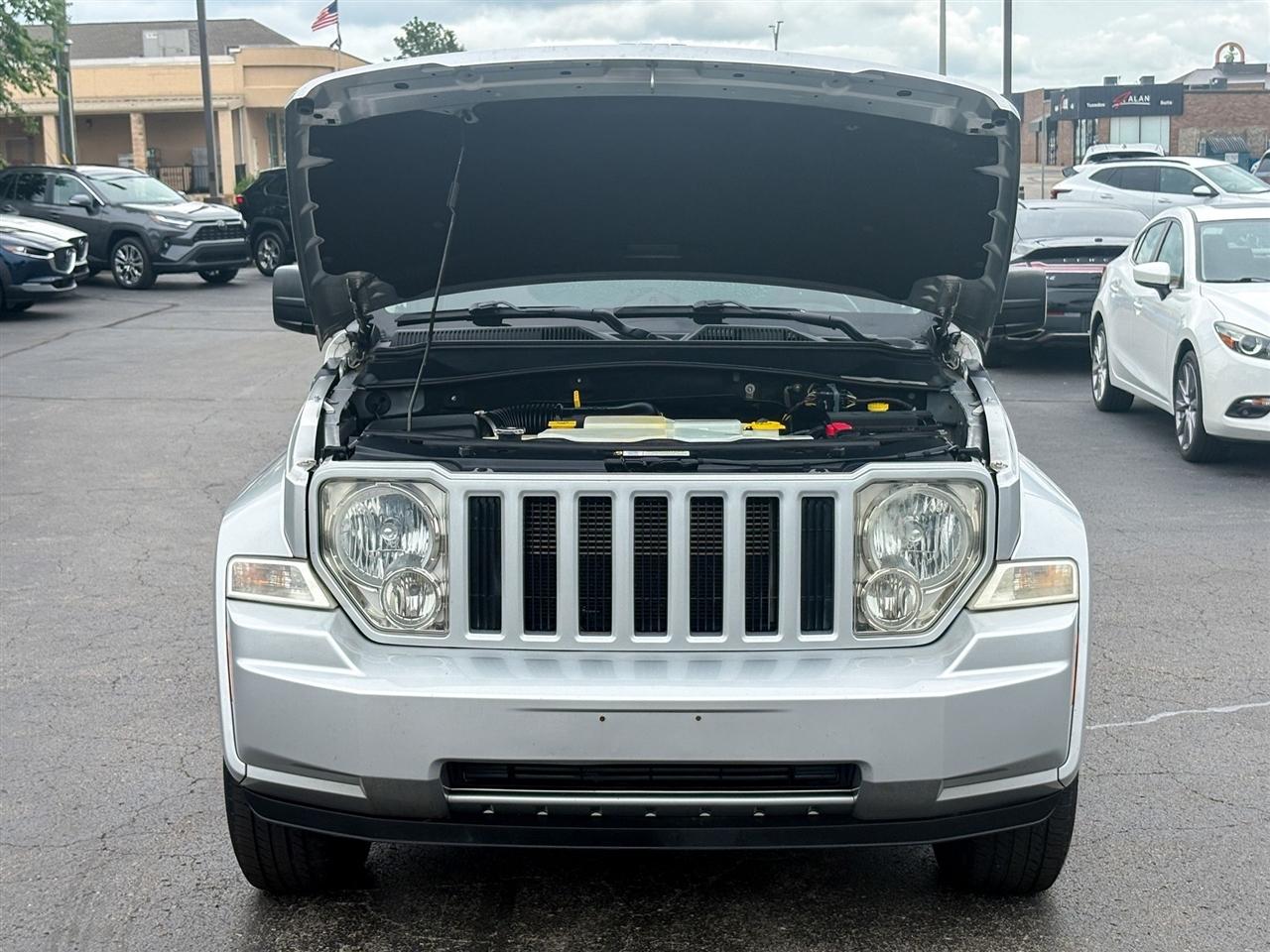 Jeep Liberty  2012