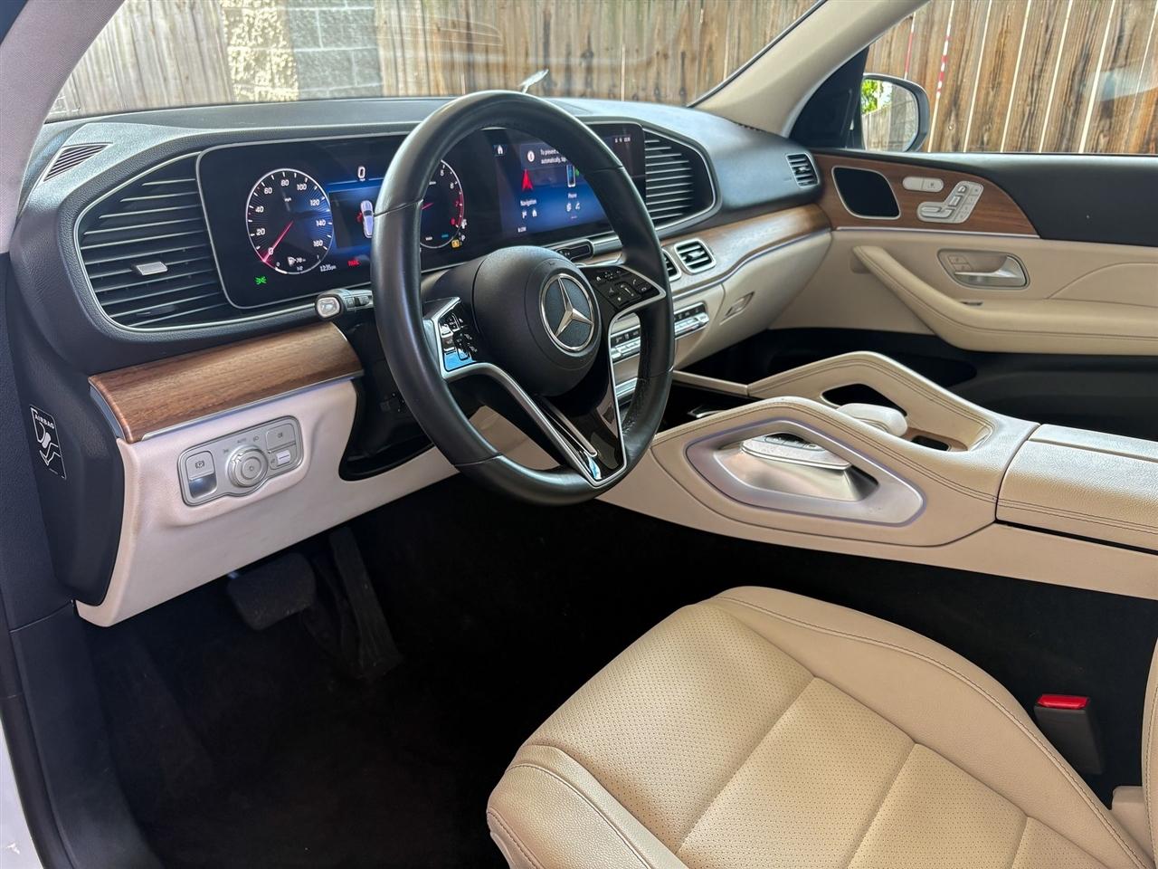 Mercedes-Benz GLE  2025