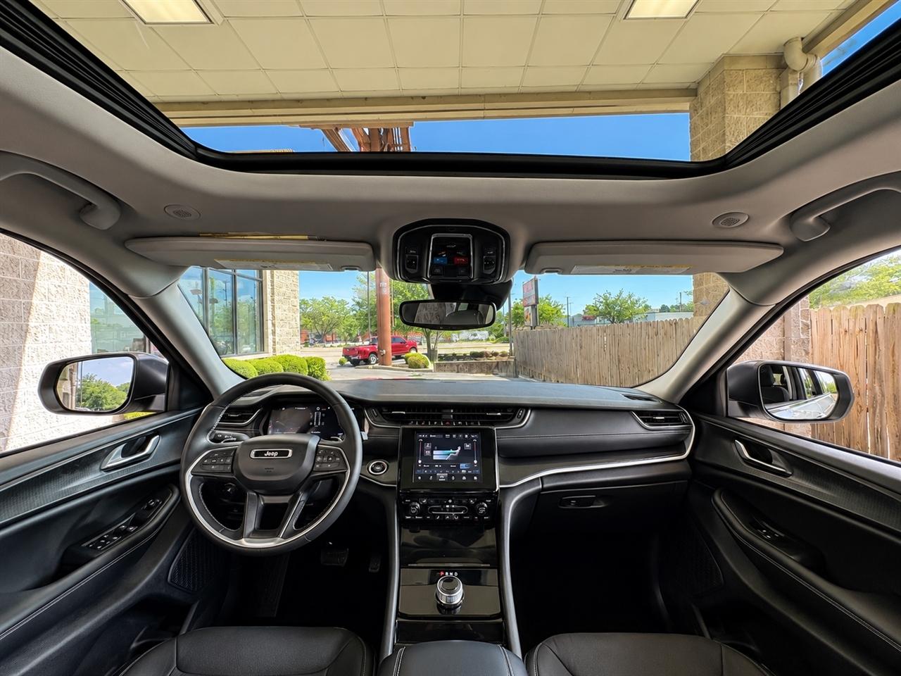 Jeep Grand Cherokee  2023