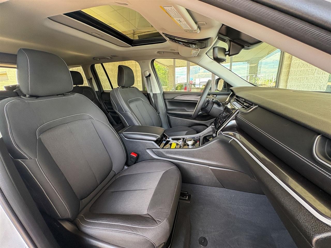 Jeep Grand Cherokee  2023