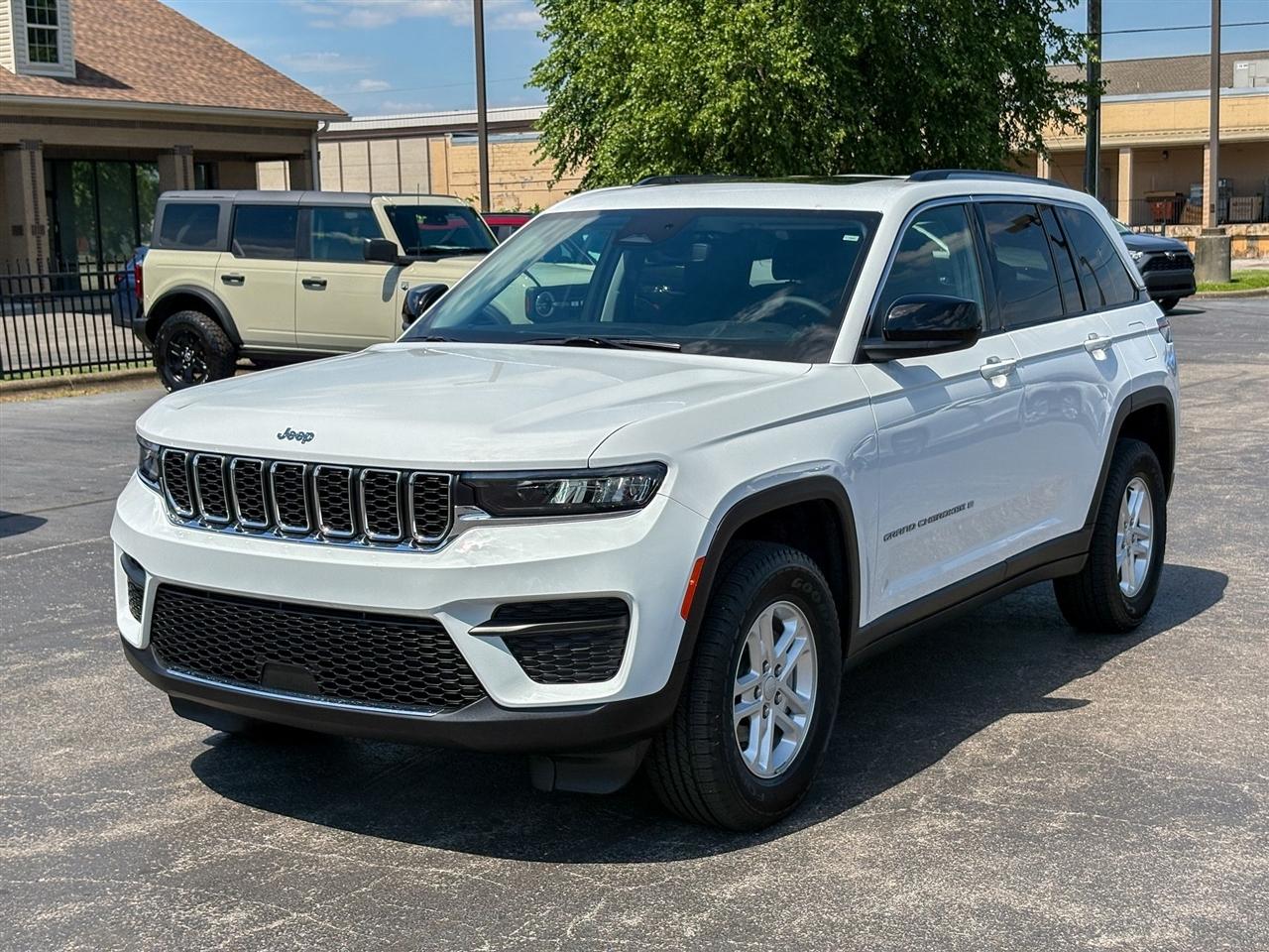 Jeep Grand Cherokee  2023
