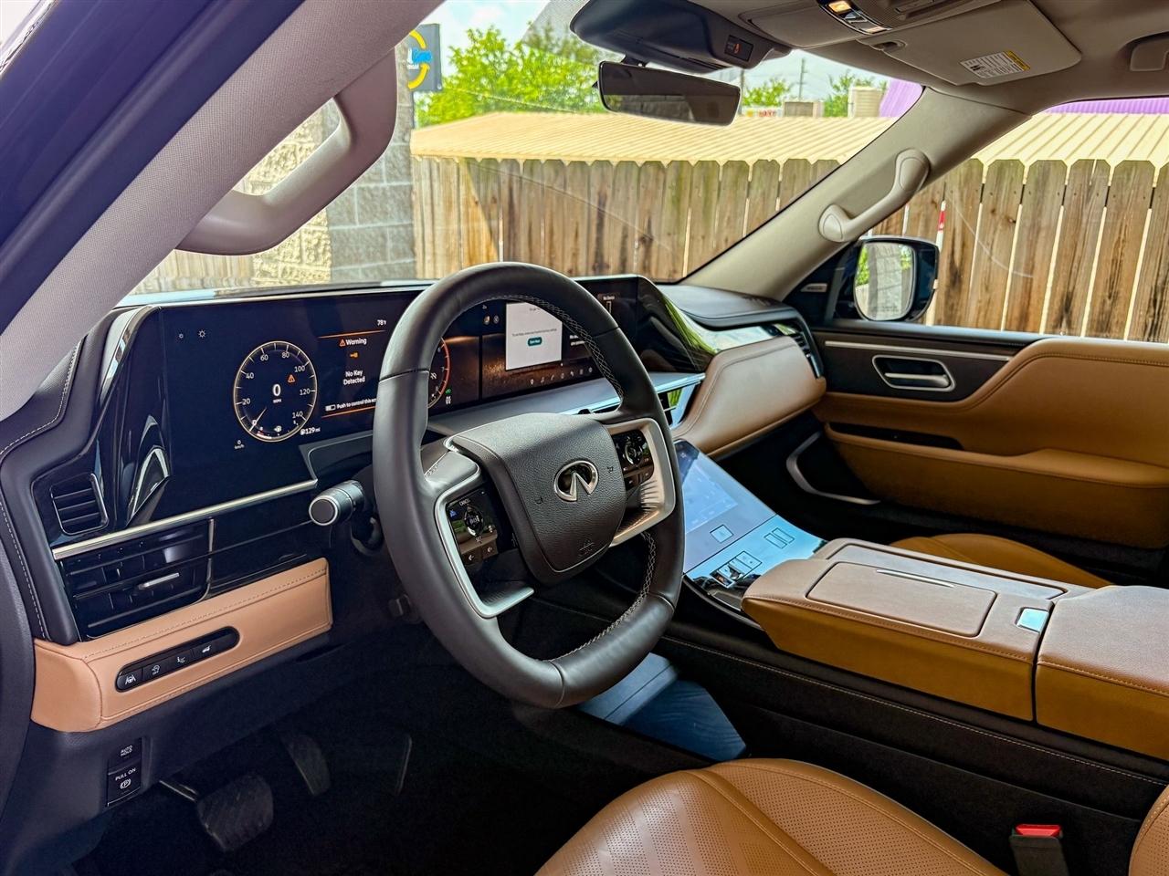 Infiniti QX80 LUXE 4WD 2025